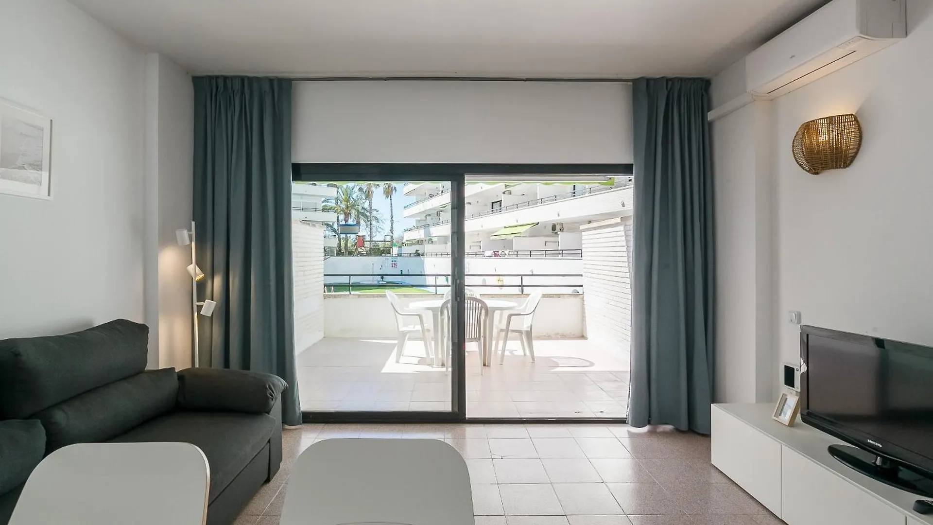 Uhc Montecarlo Apartments S104-018 Salou 0*,  Spain